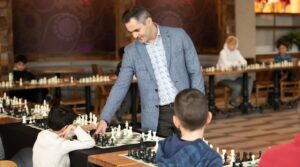 How to Choose the Right Chess Coach for Your Child